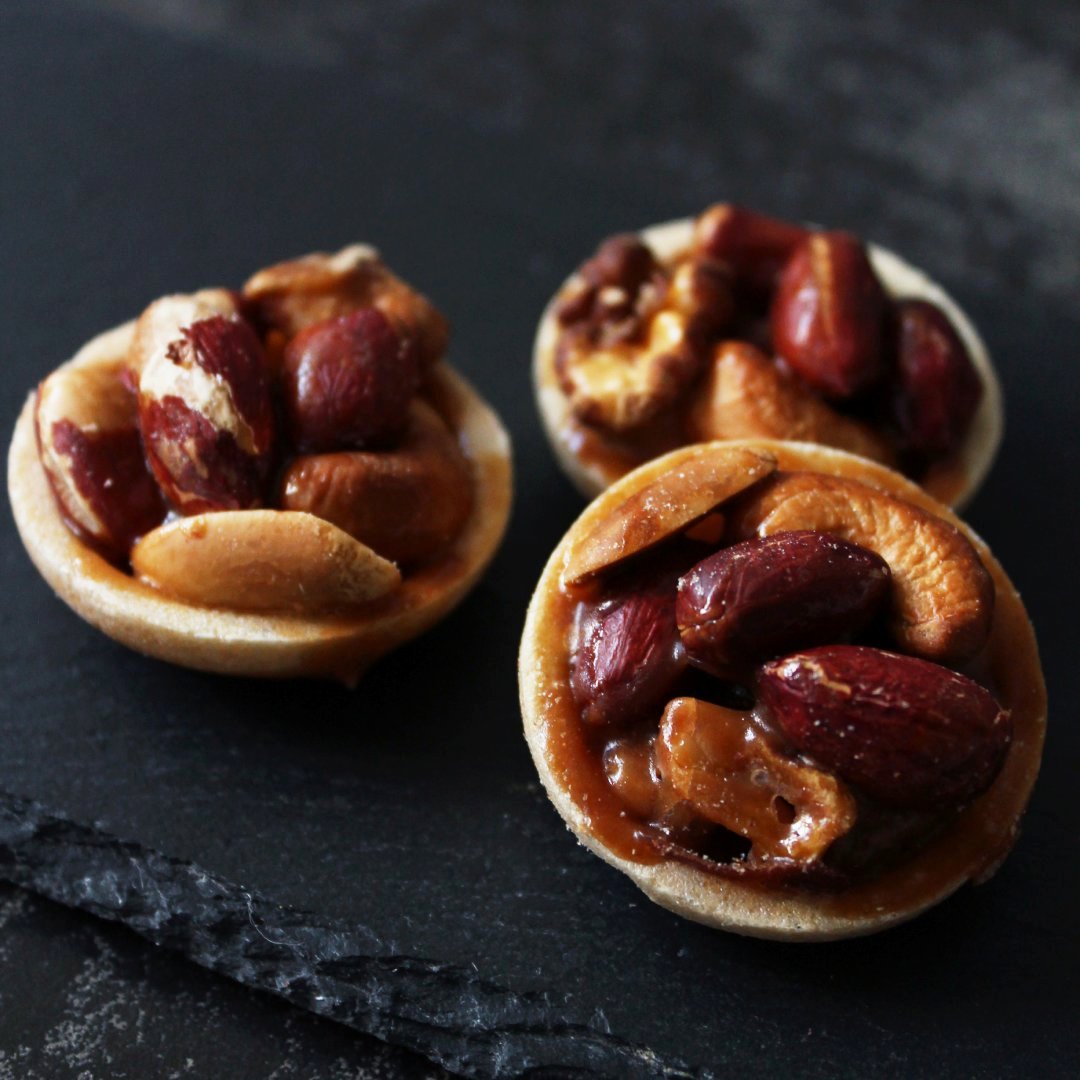 キャラメルミックスナッツ最中 8個入り