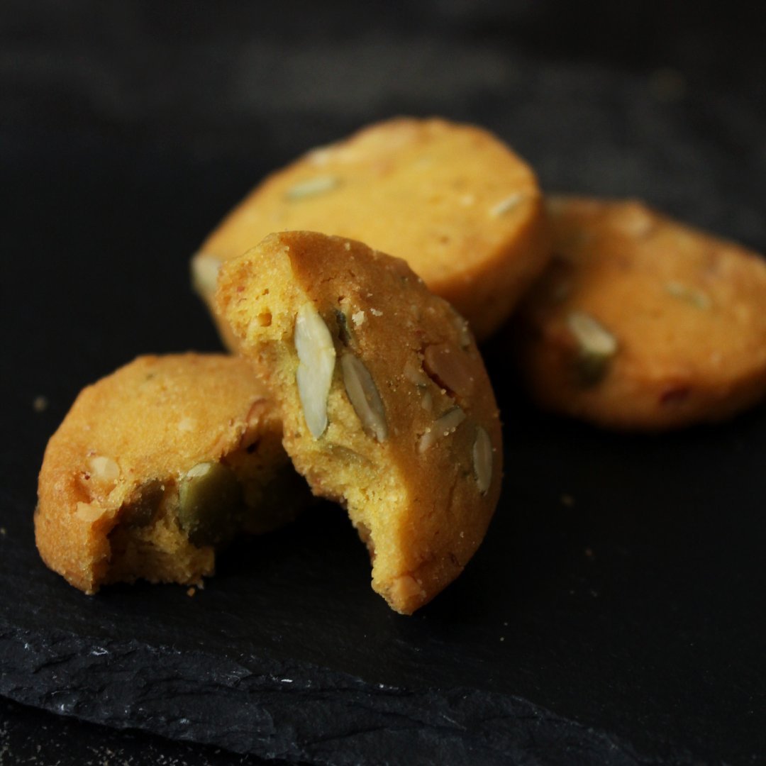 NUTS LAB クッキー缶 -Autumn-
