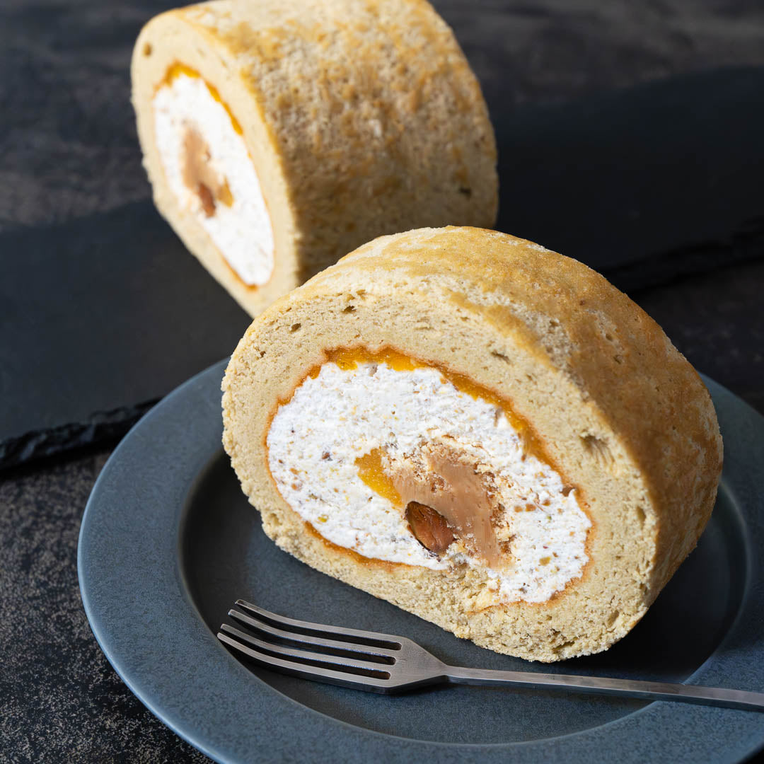 【予約限定】ピスタチオとアプリコットのロールケーキ