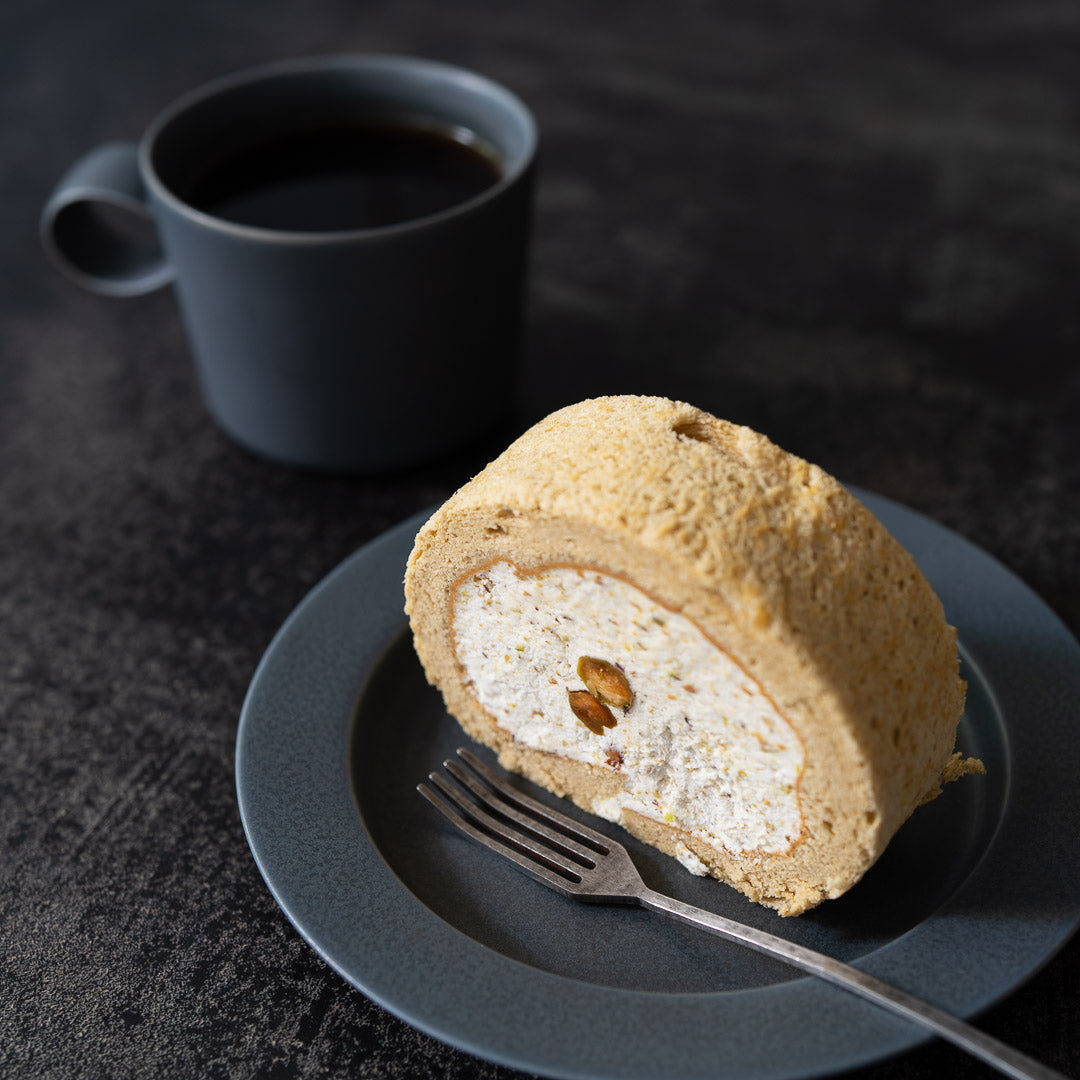 【予約限定】ピスタチオフルロールケーキ
