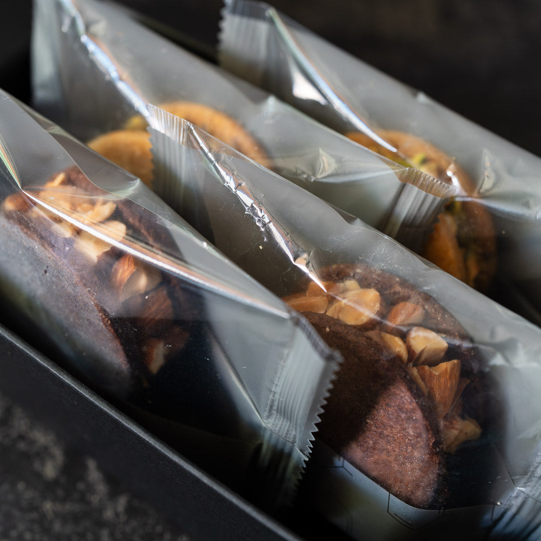 ナッツバターサンド詰め合わせ -ピスタチオと冬カカオ-